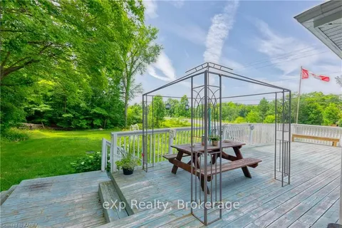 13698 ROAD 38, Central Frontenac, ON K0H 2P0