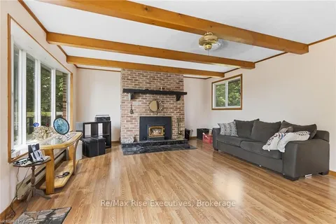 1349 RIDGE Rd, South Frontenac, ON K0H 2N0