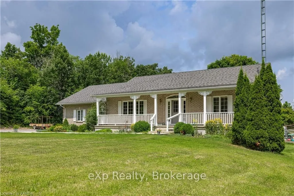 4953 BRADFORD Rd, South Frontenac, ON K0H 1V0