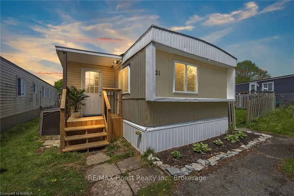 21 HERMES Dr, Kingston, ON K7K 5T3