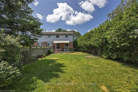 43 BARKER Dr, Kingston, ON K7K 6X6