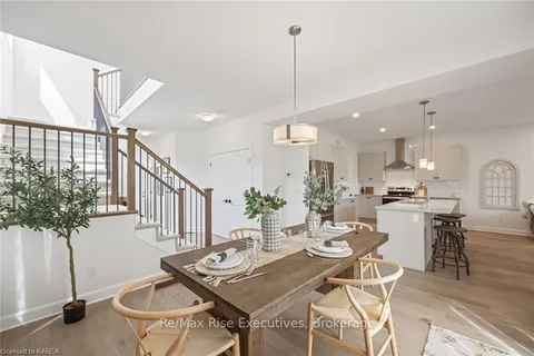 1399 MONARCH Dr, Kingston, ON K7P 0S1