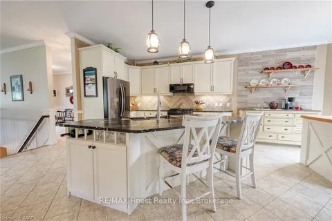 108 GRAYROCK Cres, ON K7G 2V4