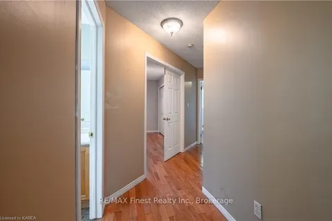 1386 BRACKENWOOD Cres, Kingston, ON K7P 2W4