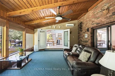 1059 CEDARWOODS Dr, South Frontenac, ON K0H 2W0