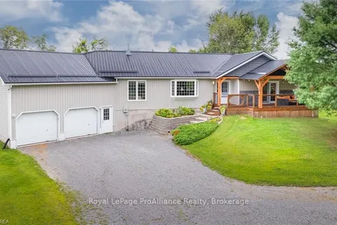 407 DEAN SMITH Rd, South Frontenac, ON K0H 2L0