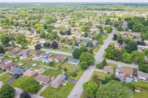 23 &amp; 29 DEXTER Dr, Welland, ON L3C 2Y8