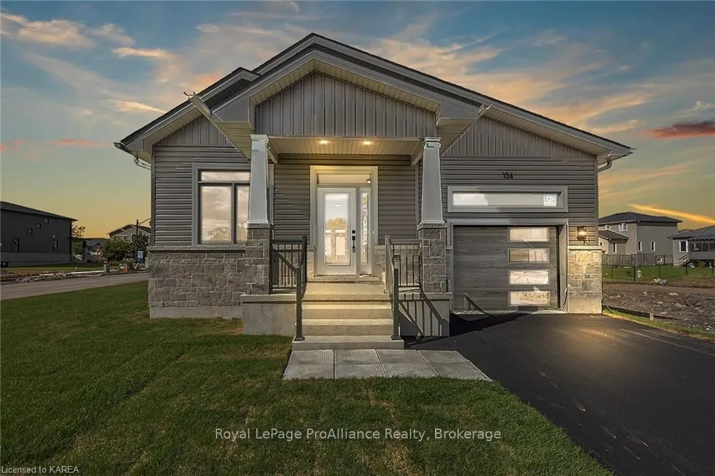 136 MCDONOUGH Cres, Loyalist, ON K7N 0B3