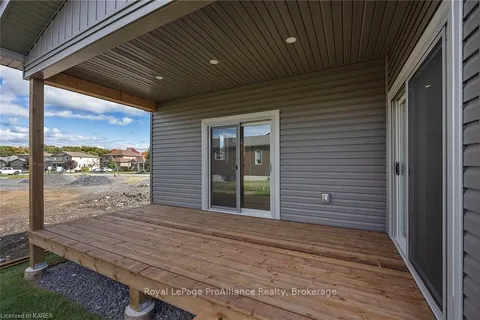 136 MCDONOUGH Cres, Loyalist, ON K7N 0B3