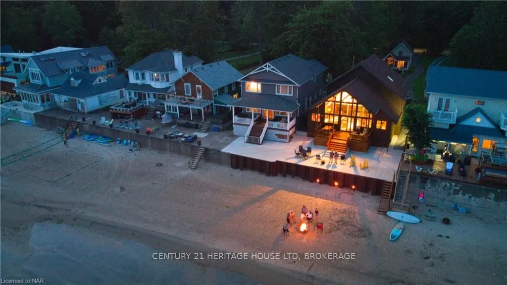 Detached interior view at 4337 ERIE RD Rd Fort Erie