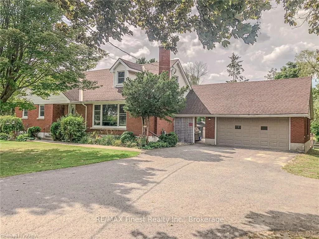 1084 COUNTY ROAD 6, Loyalist, ON K0H 2H0