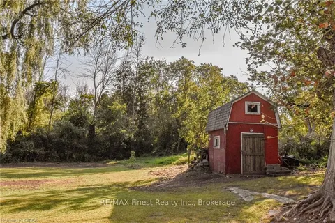 1084 COUNTY ROAD 6, Loyalist, ON K0H 2H0