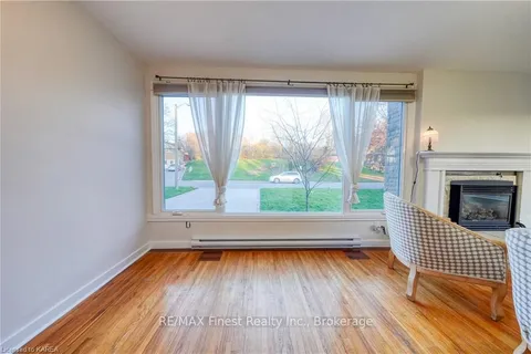 220 INDIAN Rd, Kingston, ON K7M 1T5