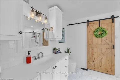 220 GARFIELD St, Gananoque, ON K7G 3G2