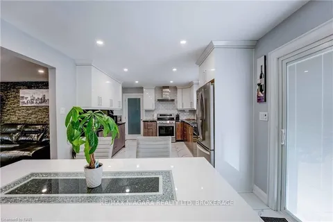 5820 RAMSEY Rd, Niagara Falls, ON L2G 0C6