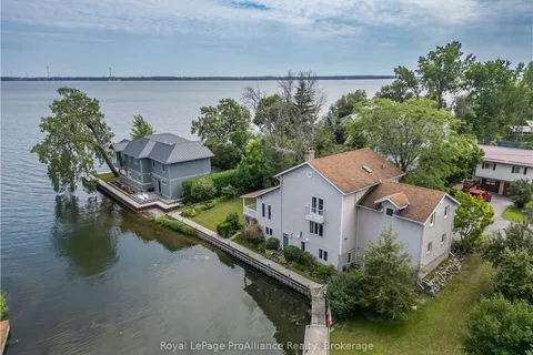 130 FACTORY Lane, Loyalist, ON K0H 1G0