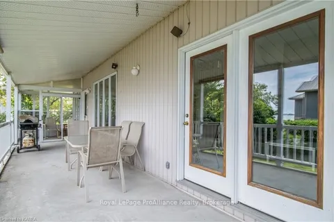 130 FACTORY Lane, Loyalist, ON K0H 1G0