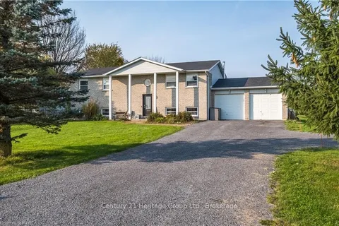 4342 COLEBROOK Rd, South Frontenac, ON K0H 1V0