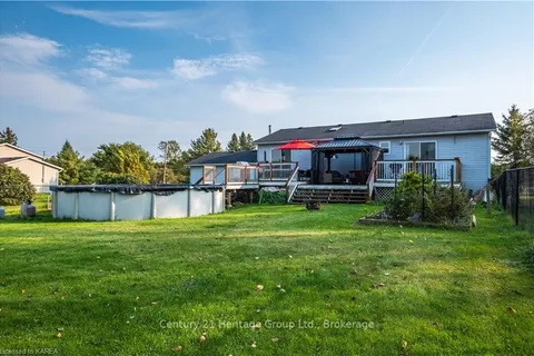 4342 COLEBROOK Rd, South Frontenac, ON K0H 1V0