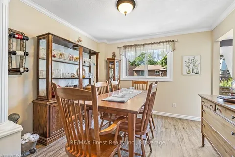 914 ROWANTREE Cres, Kingston, ON K7P 1P5