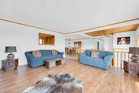 1360 COUNTY ROAD 17, ON K0K 2P0