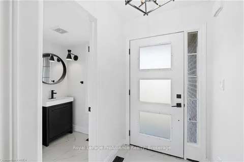 1494 SIERRA Ave, Kingston, ON K7P 3H4