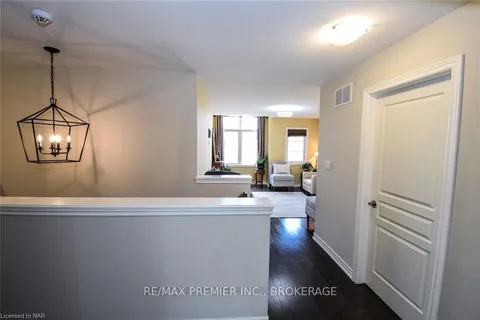 6018 EAGLEWOOD Dr, Niagara Falls, ON L2G 0A7