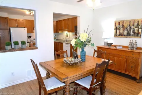 74 MCKEOWN Cres, Loyalist, ON K7N 1Y5