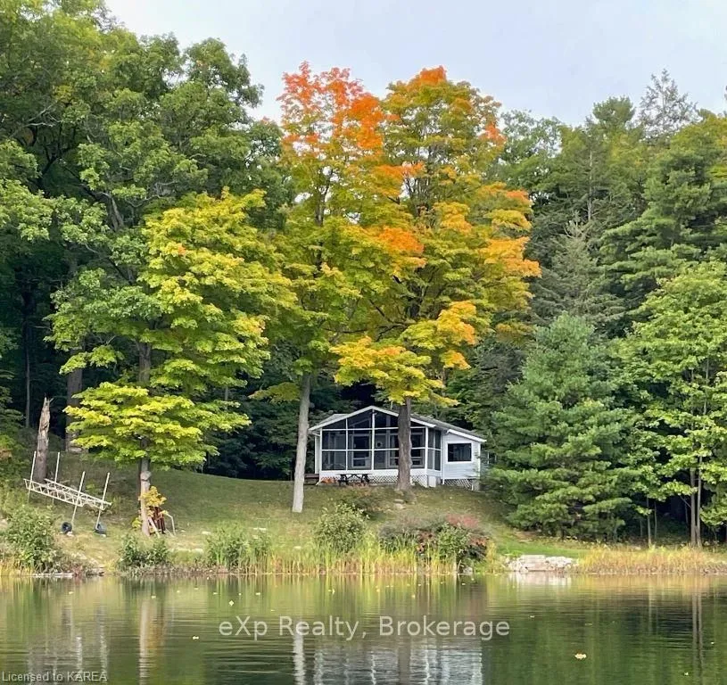 1030 PETE&apos;S Lane, South Frontenac, ON K0H 2W0