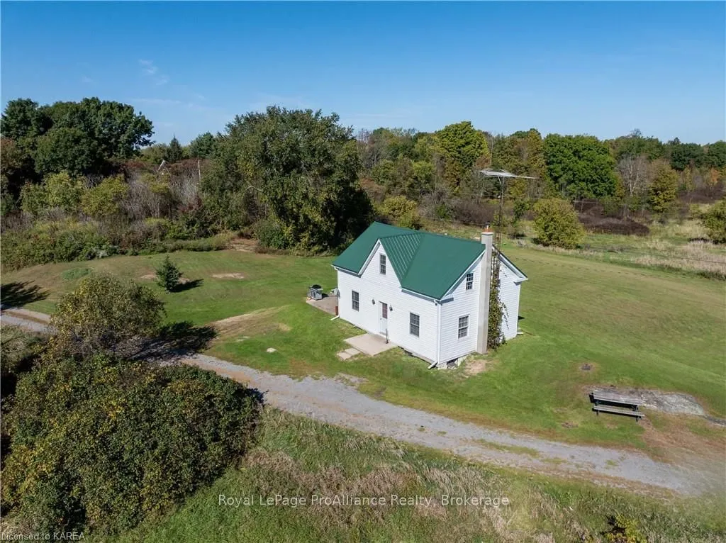 120 BERRY Rd, Leeds and the Thousand Islands, ON K7G 2V3