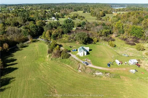 120 BERRY Rd, Leeds and the Thousand Islands, ON K7G 2V3