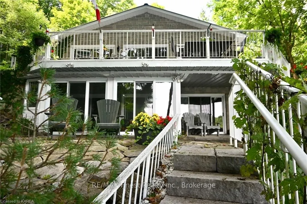 8126 PERTH ROAD, South Frontenac, ON K0H 2L0