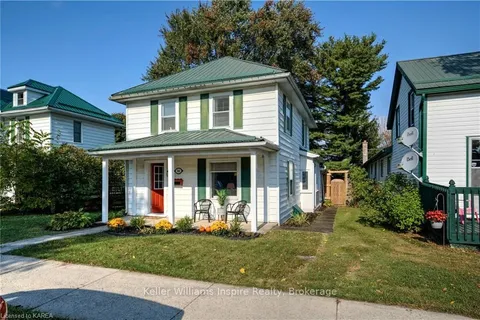364 BROCK St, Gananoque, ON K7G 1K6