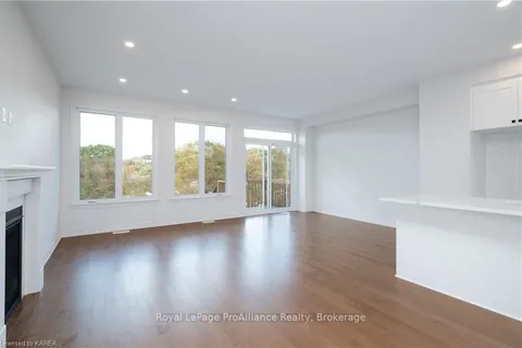 1515 SCARLET STREET, Kingston, ON K7K 7J8