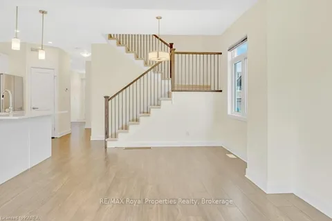 1407 SUMMER St, Kingston, ON K7K 0H9