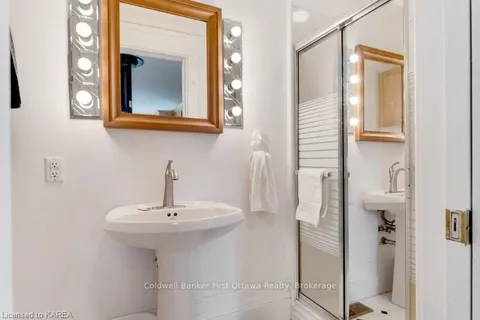 376 NORTH SHORE Rd, Lanark Highlands, ON K0G 1M0