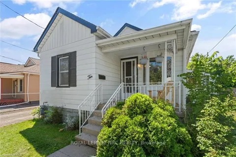 10 MONCK St, St. Catharines, ON L2S 1L6