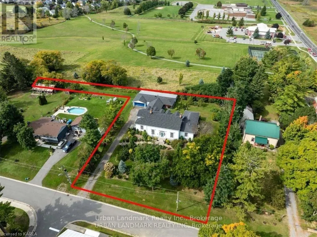 370 ACADEMY St, Loyalist, ON K0H 1G0