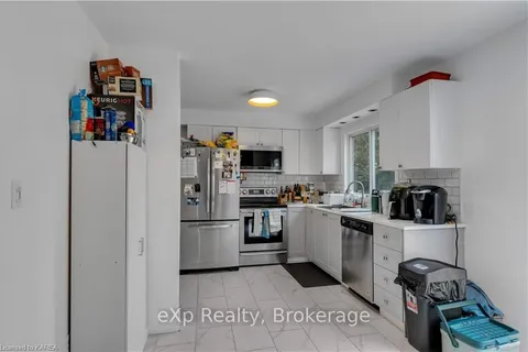 601 GAVIN Crt, Kingston, ON K7M 8B7