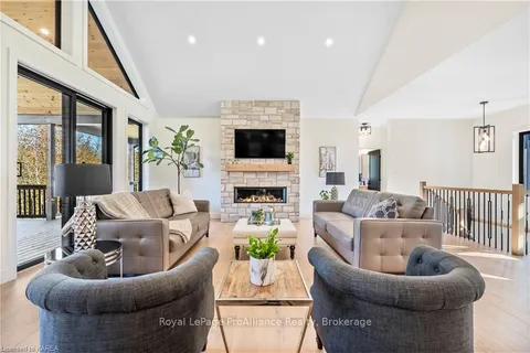 1088 BALSAM Lane, South Frontenac, ON K0H 1X0