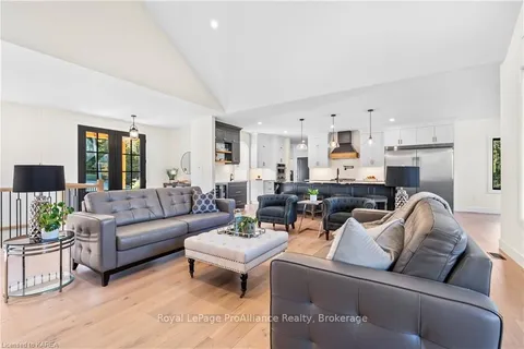 1088 BALSAM Lane, South Frontenac, ON K0H 1X0