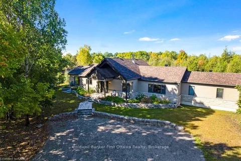 1608 NOLANS Rd, Montague, ON K7A 4S6