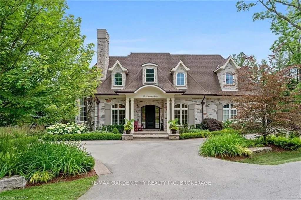 29 POWER GLEN, St. Catharines, ON L2R 6P7