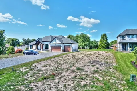 61 ADAH Crt, Welland, ON L3C 7A6