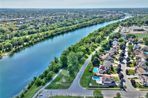 61 ADAH Crt, Welland, ON L3C 7A6