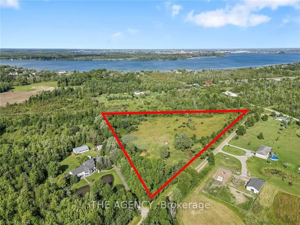 Vacant Land kitchen at 1734 EAGLE St Fort Erie