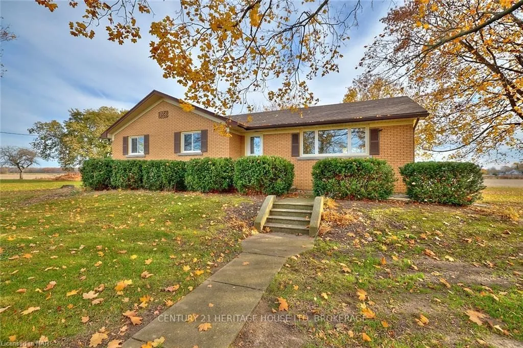 12017 STATION Rd, Wainfleet, ON L0S 1V0