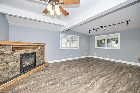 1516 GARRISON Rd, Fort Erie, ON L2A 1P6