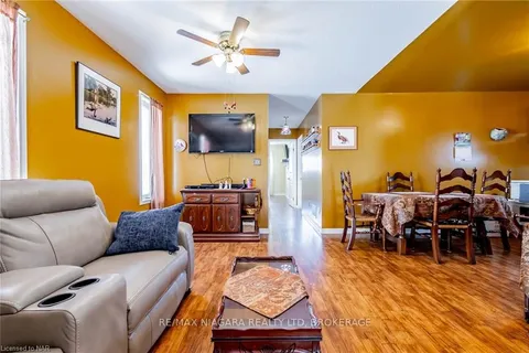 14 JENNIFER Cres, St. Catharines, ON L2M 7Y9