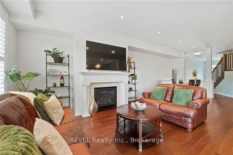 4065 HEALING St, Lincoln, ON L3J 0S4